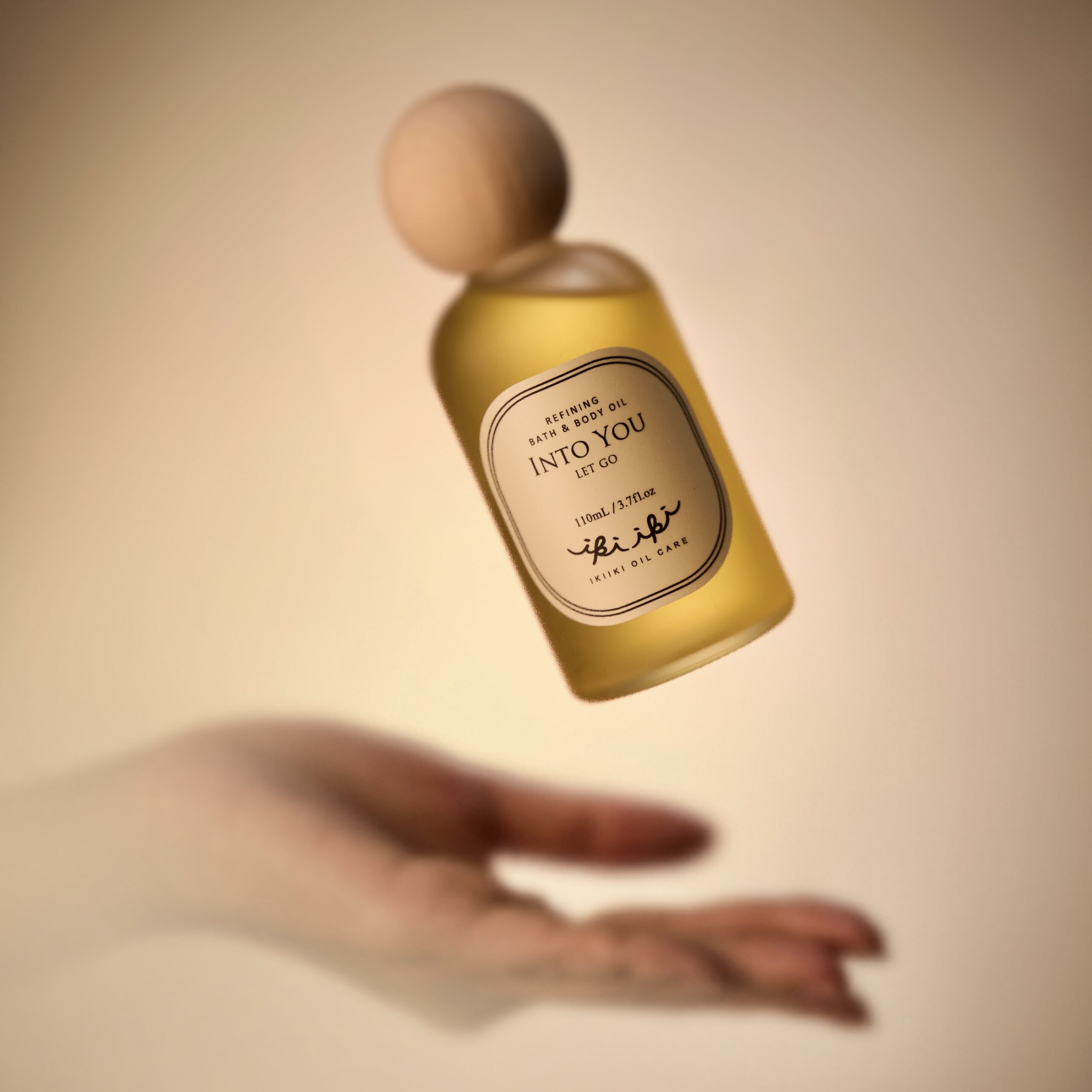 INTO YOU・BATH & BODY OIL・LET GO